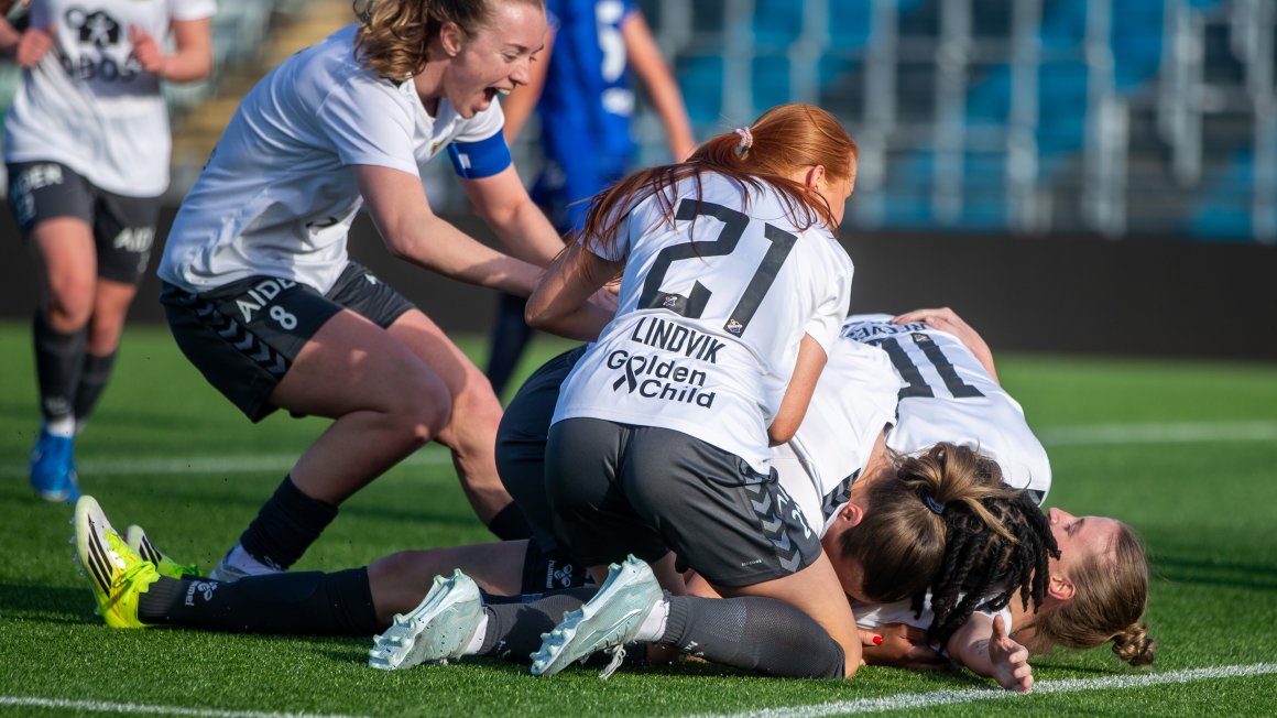 Historisk seier i serieåpningen