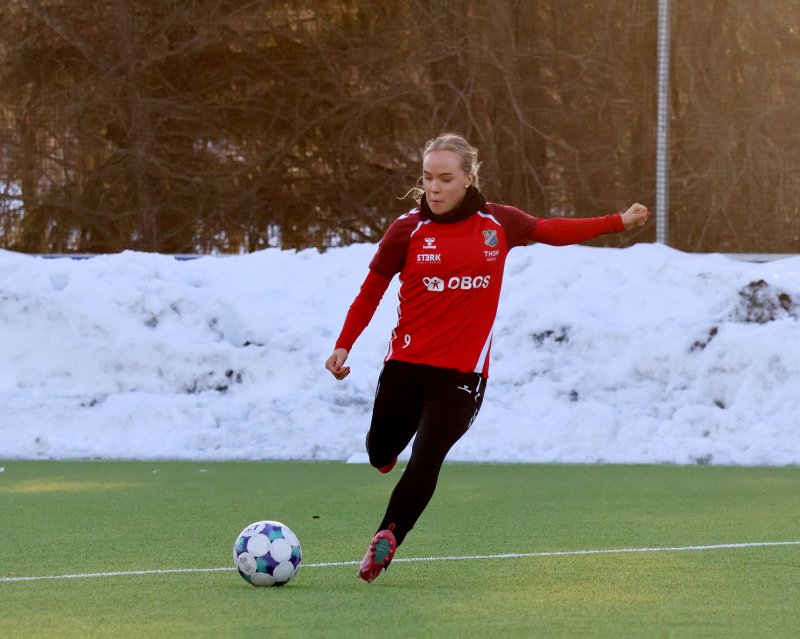 Vår nye nummer 9 - Ina Birkelund. Foto: Lyn | Thomas Nordeng