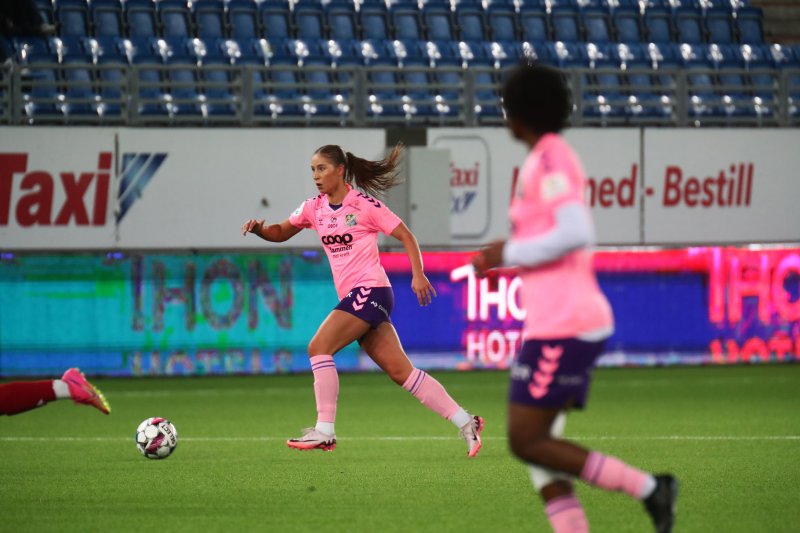 Maria Fink nøt sine første minutter tilbake i Toppserien. Foto: Odd Sindre Tonning / Toppfotball Kvinner