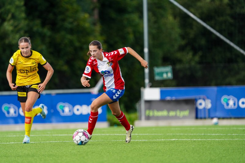 Maia Melgård i treningskampen mot LSK Kvinner. Foto: Nicholas Noreng