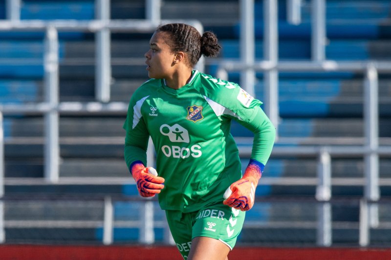 Maria Kroken leverte en enorm kamp mot Stabæk i serieåpningen og holdt nullen. Foto: Fotograf Bjerke
