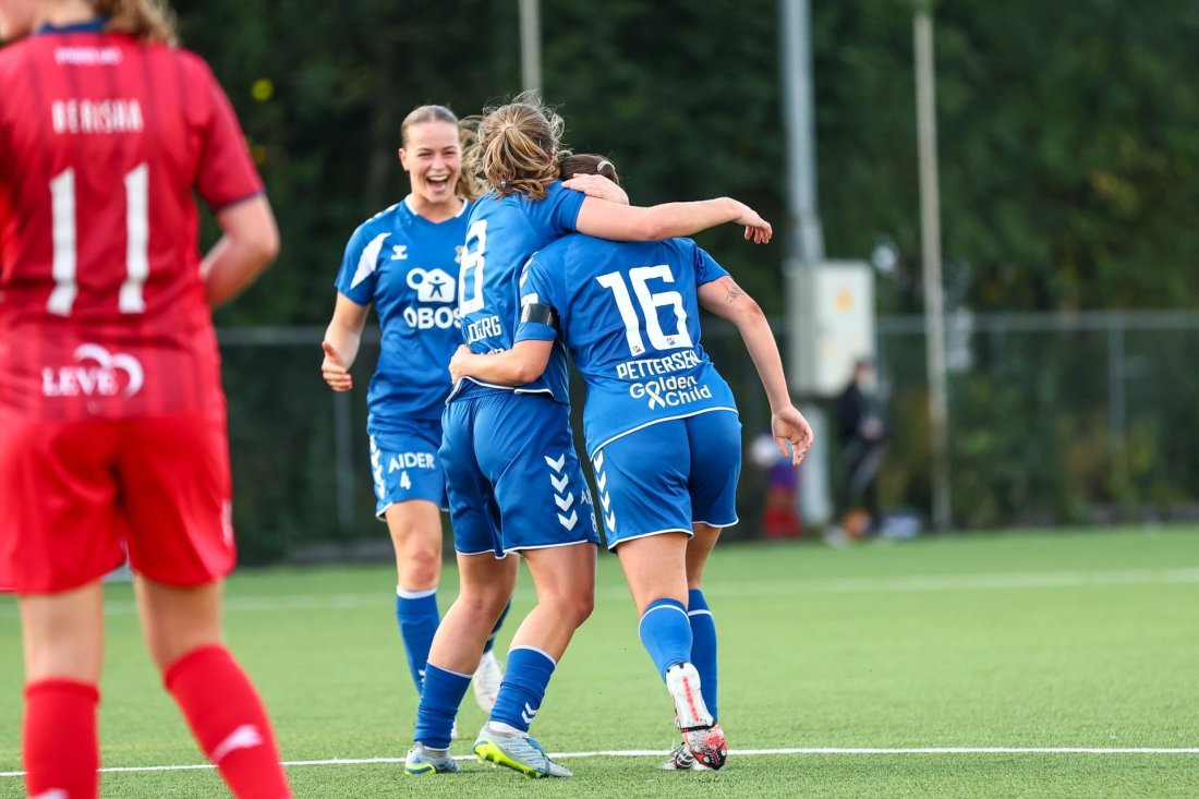 Gleden etter å ha scoret sitt første mål i Toppserien. Foto: Petter Alexandersen