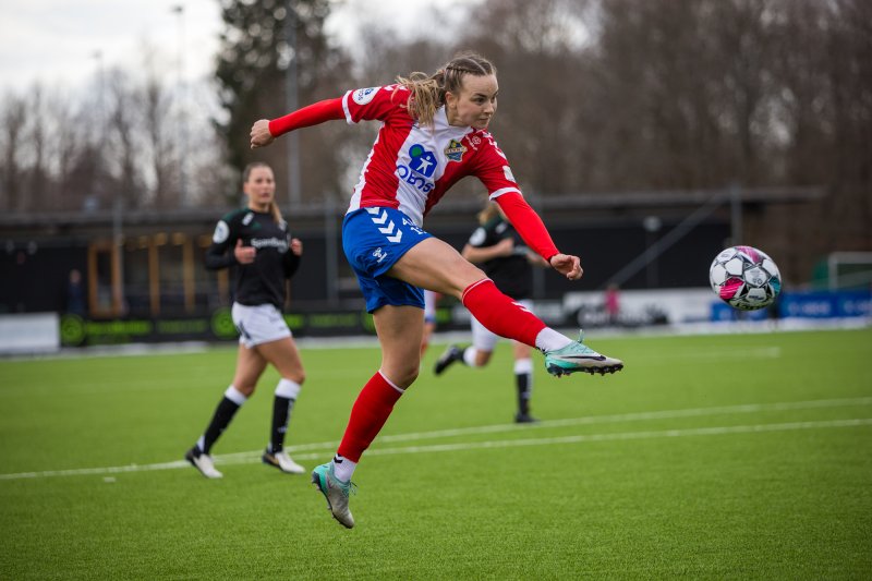 Jenny Røsholm Olsen hadde en stor mulighet i første omgang. Foto: BillyBonkers
