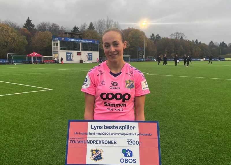 Emilie Raaum Closs kåret til banens beste. Foto: Lyn Damer