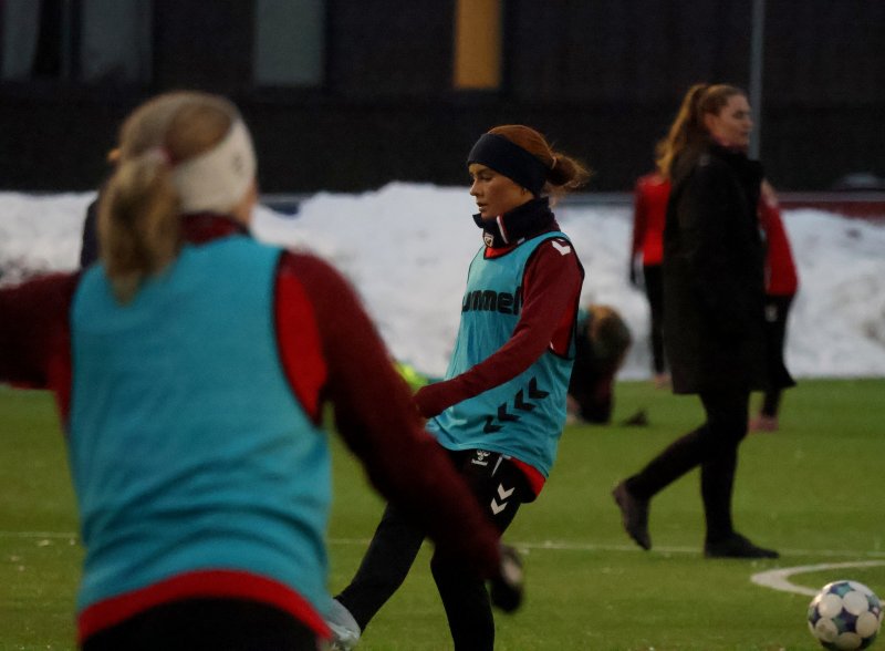 Tuva Lindvik har gjort sine saker bra på trening. Foto: Lyn / Thomas Nordeng
