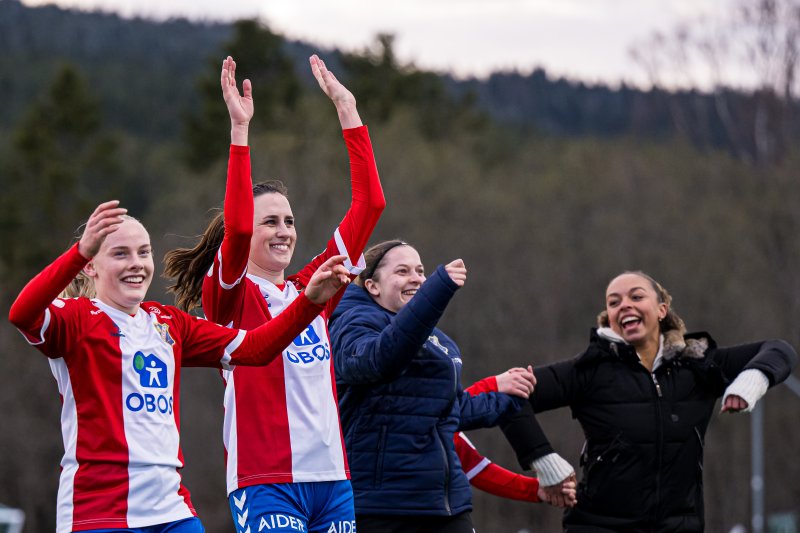 Feirer årets første seier mot LSK Kvinner i år. Foto: Marius Simensen / BILDBYRÅN