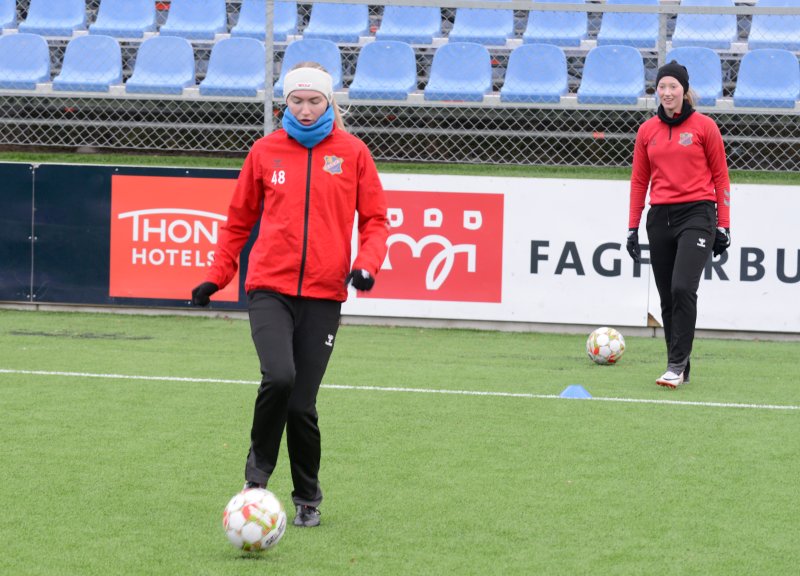 Emilie Lein i aksjon på trening i Lyn. Foto: Lyn Damer